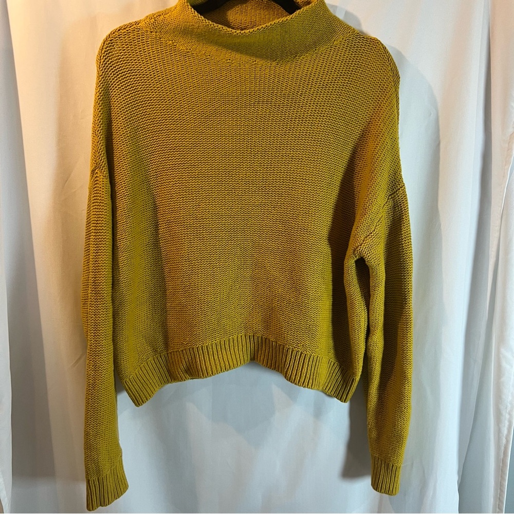 Old Navy Cowl‎ Neck Sweater